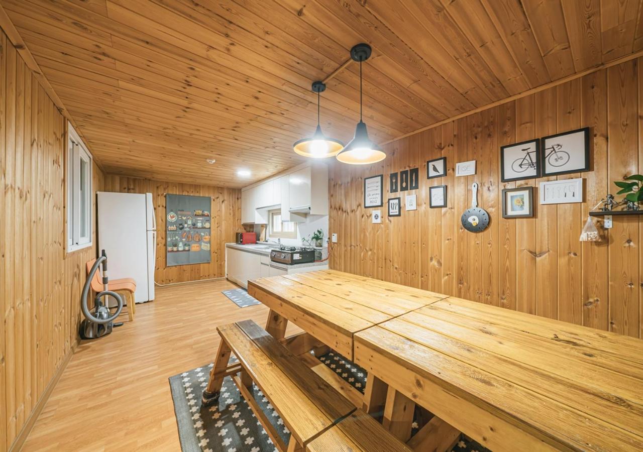 Jeju Haepoomdal Pension ภายนอก รูปภาพ